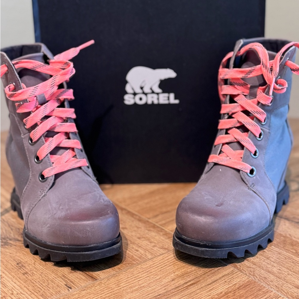 Used Sorel Gray and Pink Combat Boots with Durable Sole